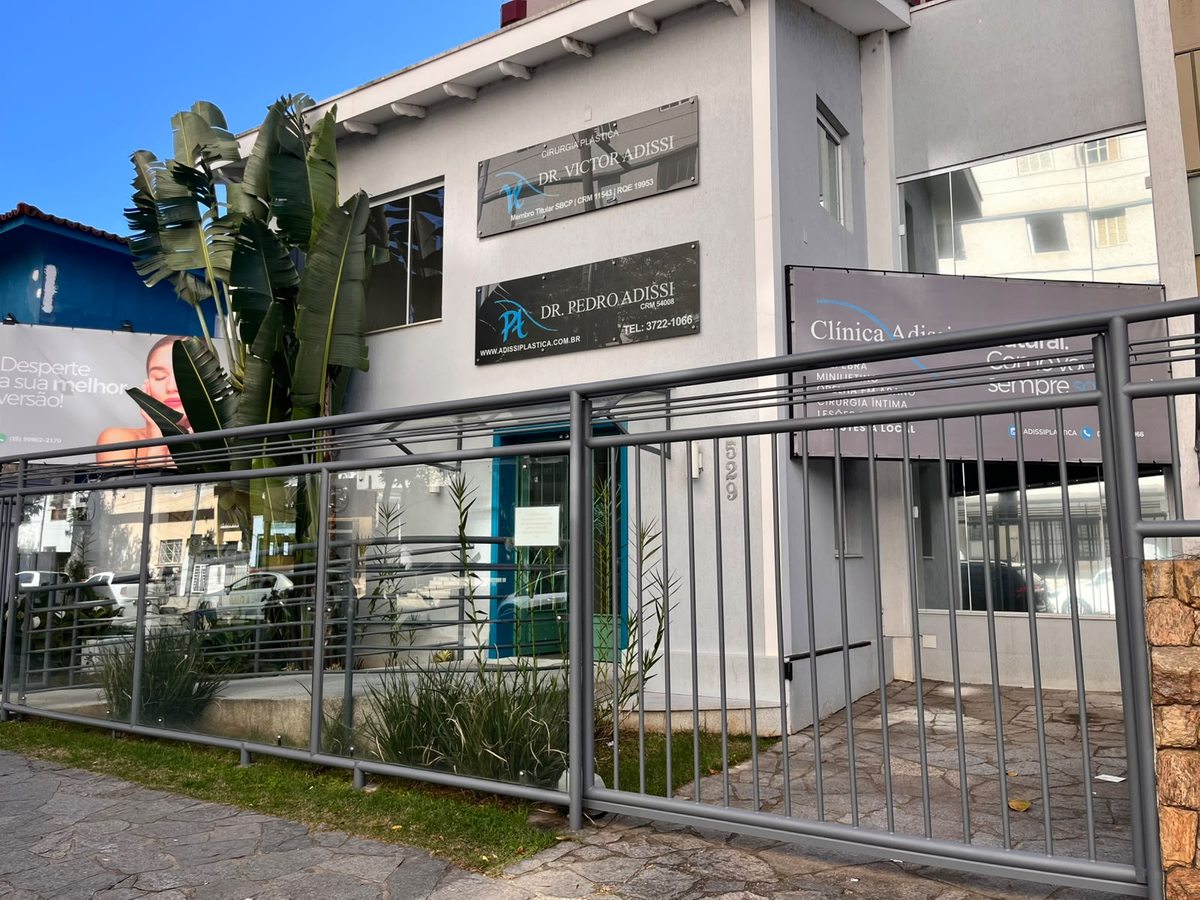 Fachada da Clínica Adissi, em Poços de Caldas